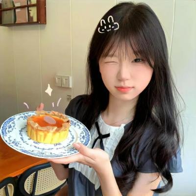 女孩罗塞玛莉